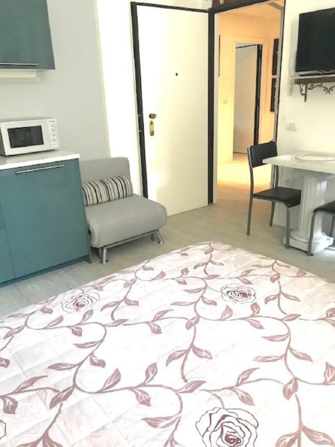 ℒovely & ℰlegant Studio Next To Duomo/Missori Milano Ngoại thất bức ảnh