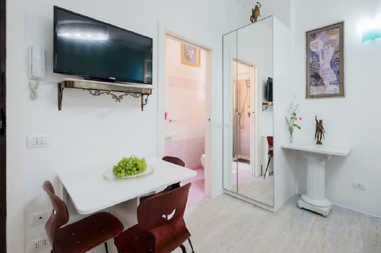 ℒovely & ℰlegant Studio Next To Duomo/Missori Milano Ngoại thất bức ảnh