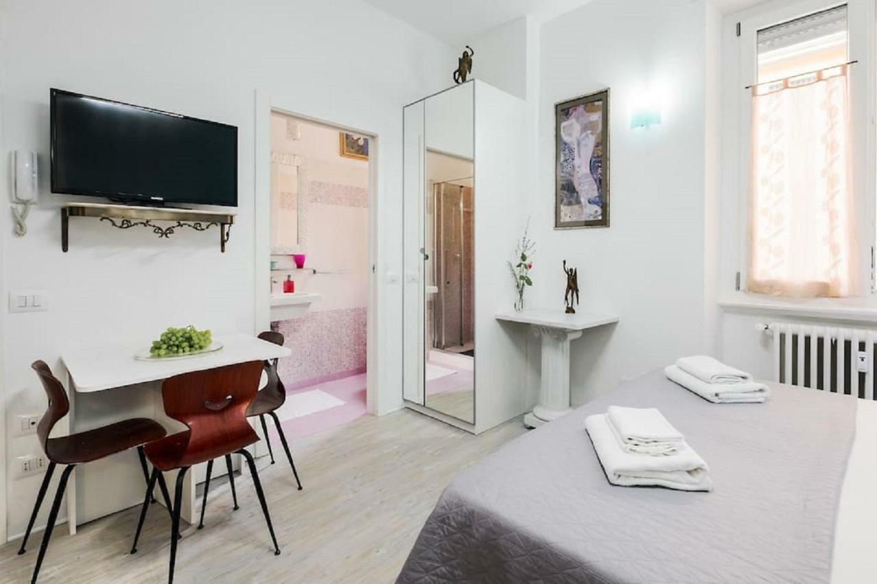 ℒovely & ℰlegant Studio Next To Duomo/Missori Milano Ngoại thất bức ảnh